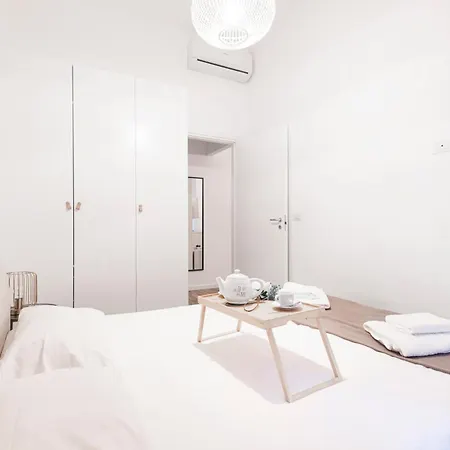 Wonderful Flat Repubblica Station Apartament